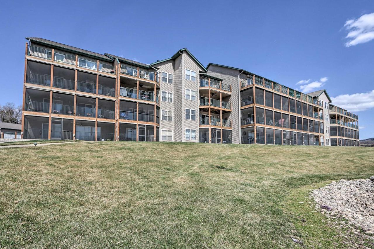 Step-Free Camdenton Condo With Boat Ramp, Dock, Slip Exterior photo