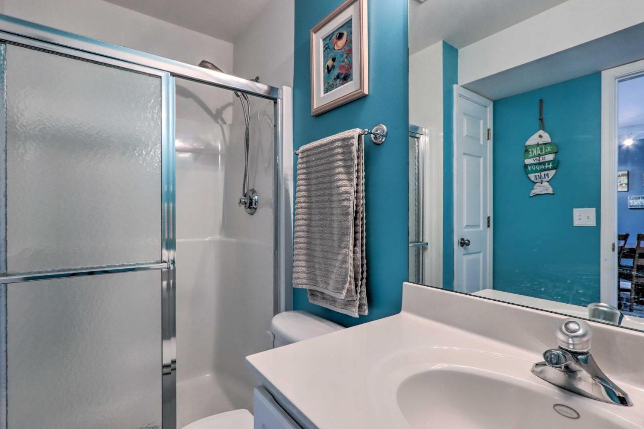 Step-Free Camdenton Condo With Boat Ramp, Dock, Slip Exterior photo