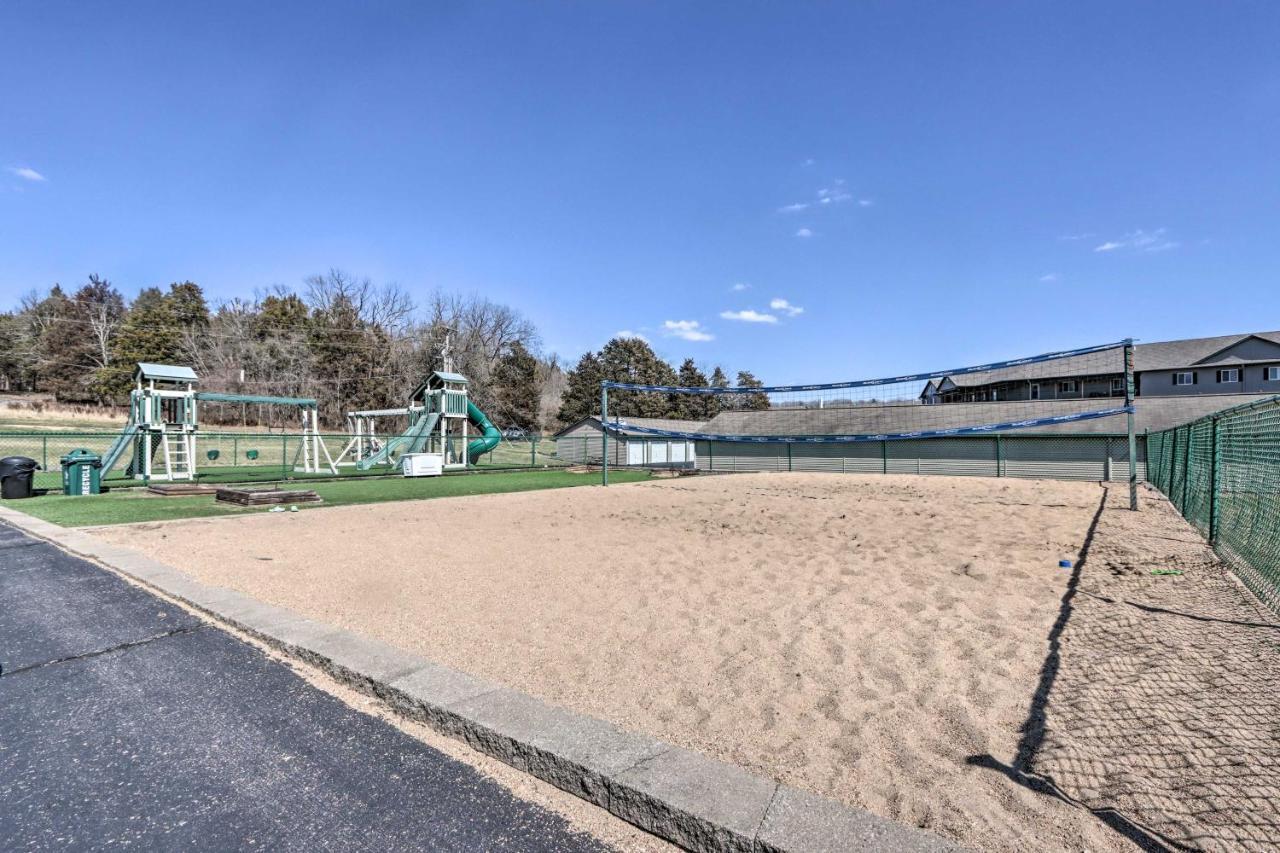 Step-Free Camdenton Condo With Boat Ramp, Dock, Slip Exterior photo