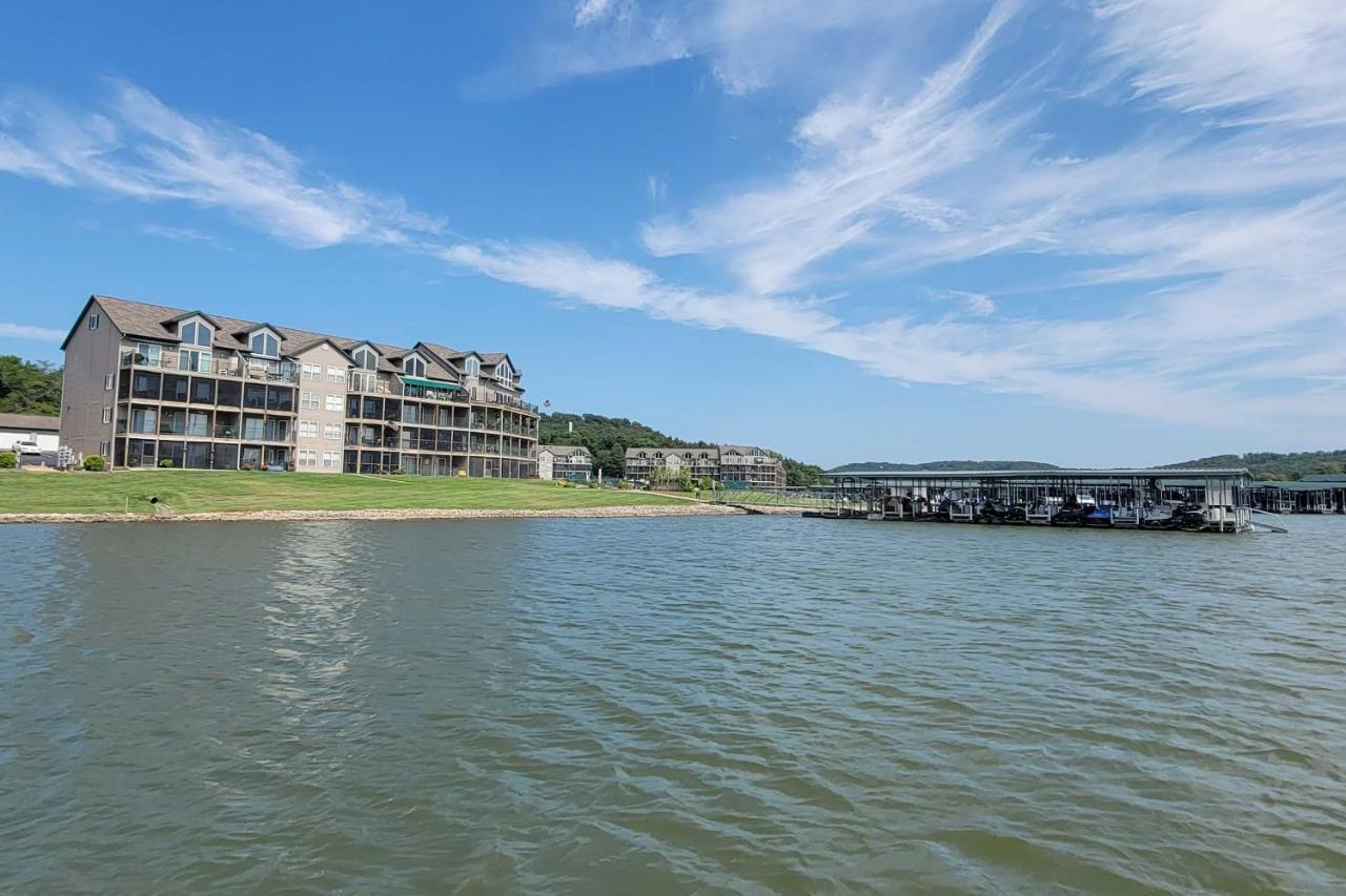 Step-Free Camdenton Condo With Boat Ramp, Dock, Slip Exterior photo