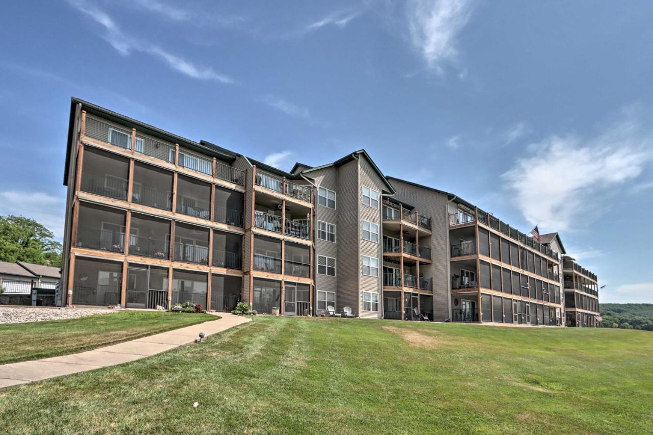 Step-Free Camdenton Condo With Boat Ramp, Dock, Slip Exterior photo